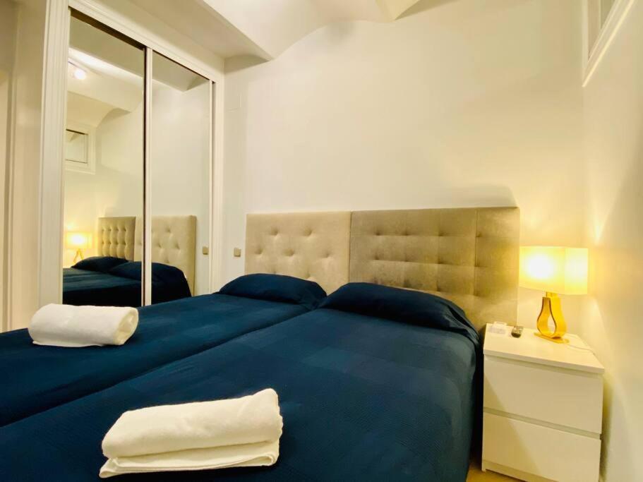 Plaza Santa Ana Ec Apartment Madrid Exterior photo